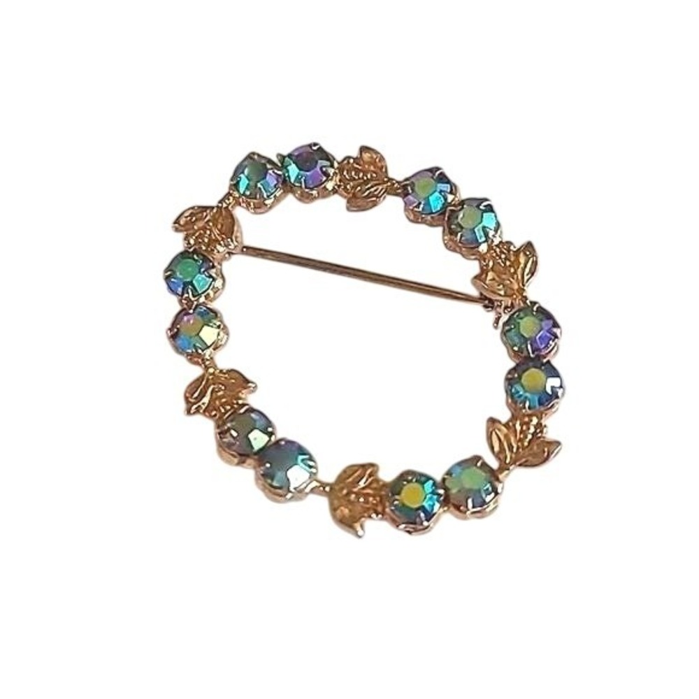 Vintage Gold Tone Aurora Borealis Rhinestone Wreath Circle Brooch Pin Floral